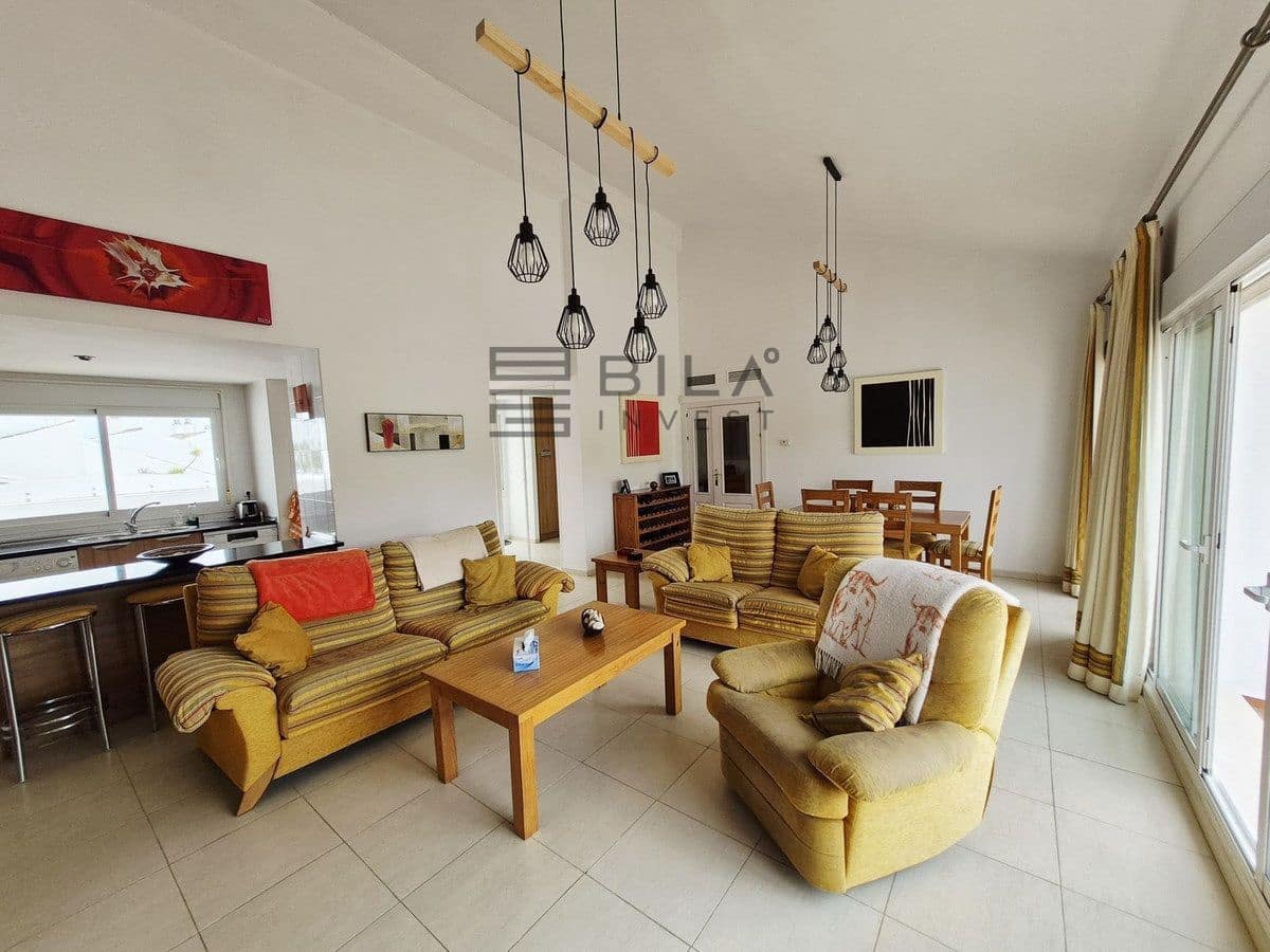 Ático de 3 habitaciones en Miraflores en venta con piscina - 450.000 € (Ref: 9737754)