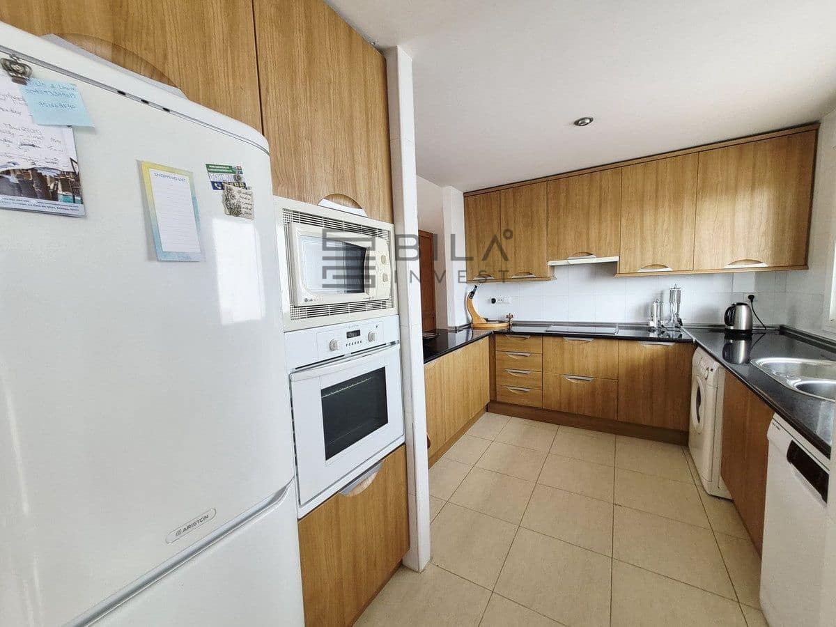 Ático de 3 habitaciones en Miraflores en venta con piscina - 450.000 € (Ref: 9737754)