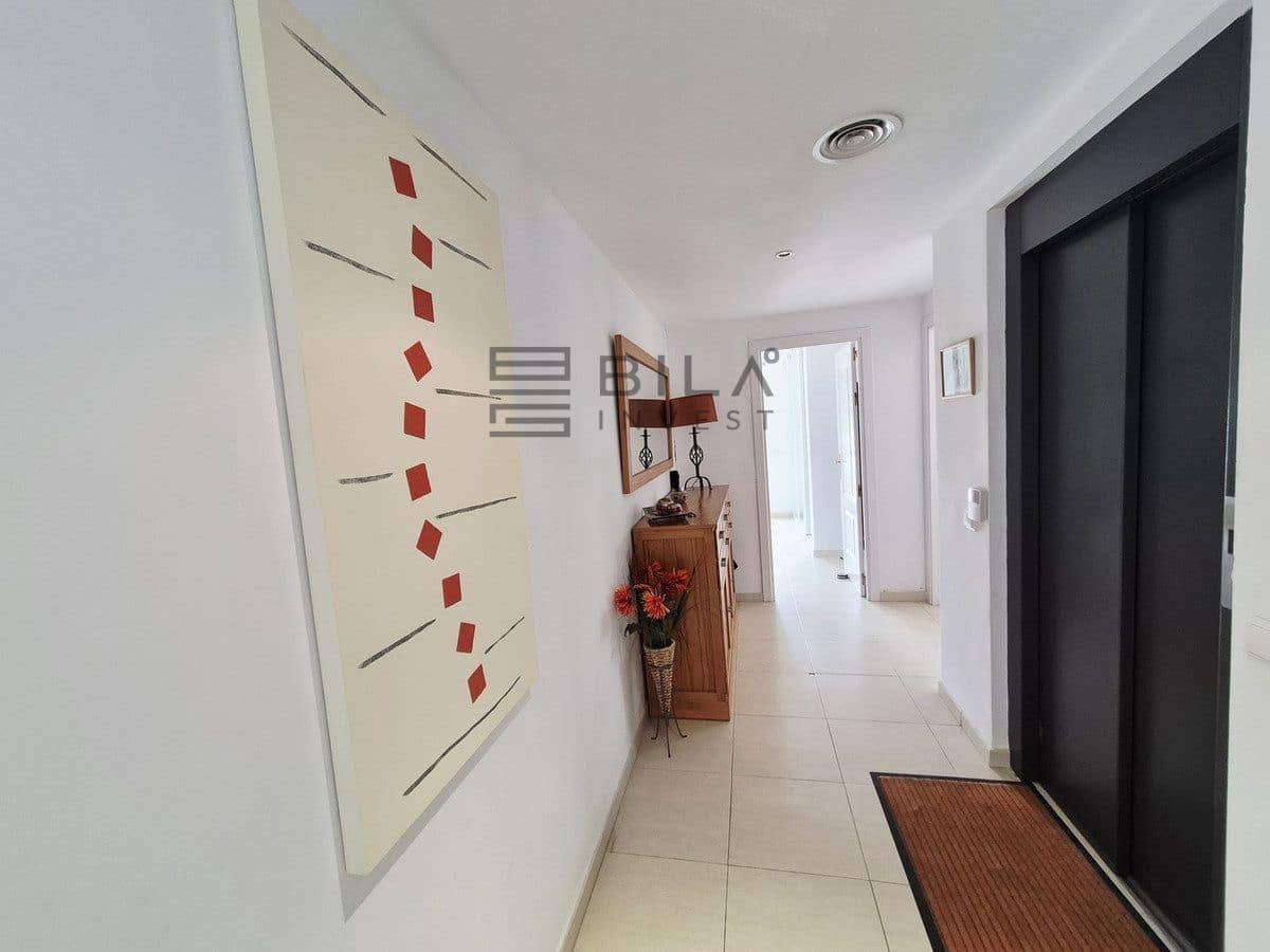 Ático de 3 habitaciones en Miraflores en venta con piscina - 450.000 € (Ref: 9737754)