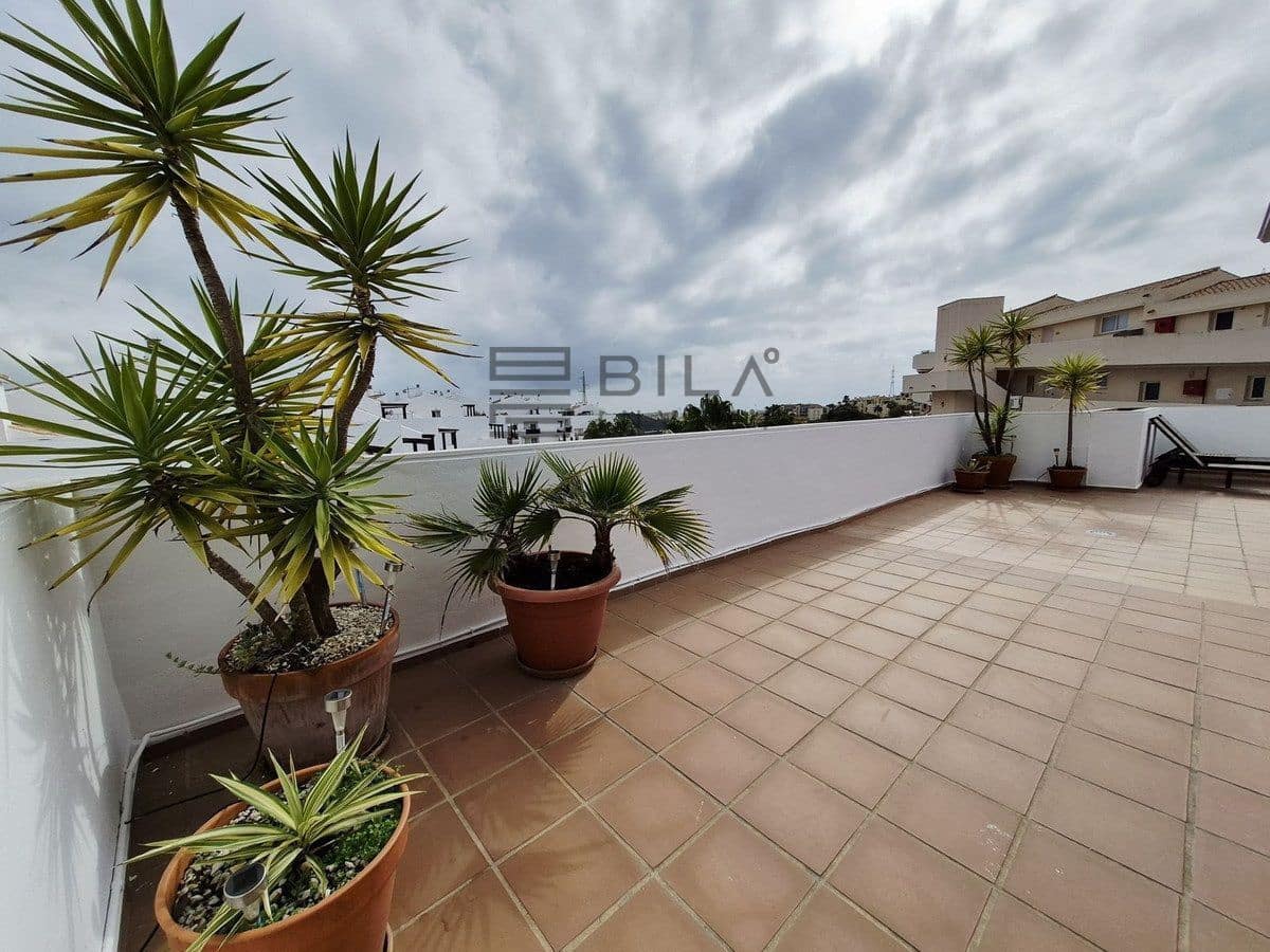 Ático de 3 habitaciones en Miraflores en venta con piscina - 450.000 € (Ref: 9737754)