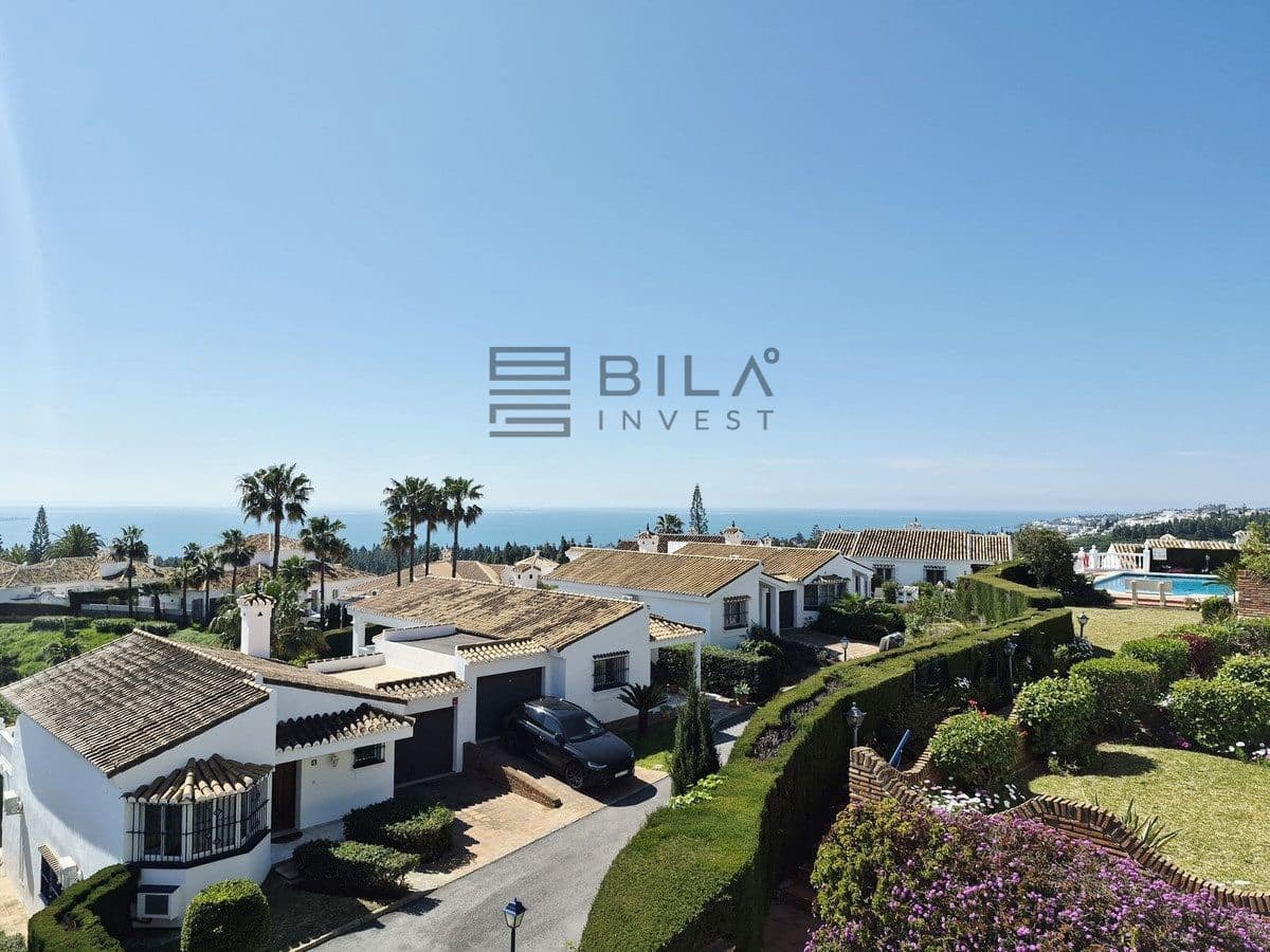 2 bedroom Penthouse for sale in El Chaparral with pool - € 385,000 (Ref: 9737755)