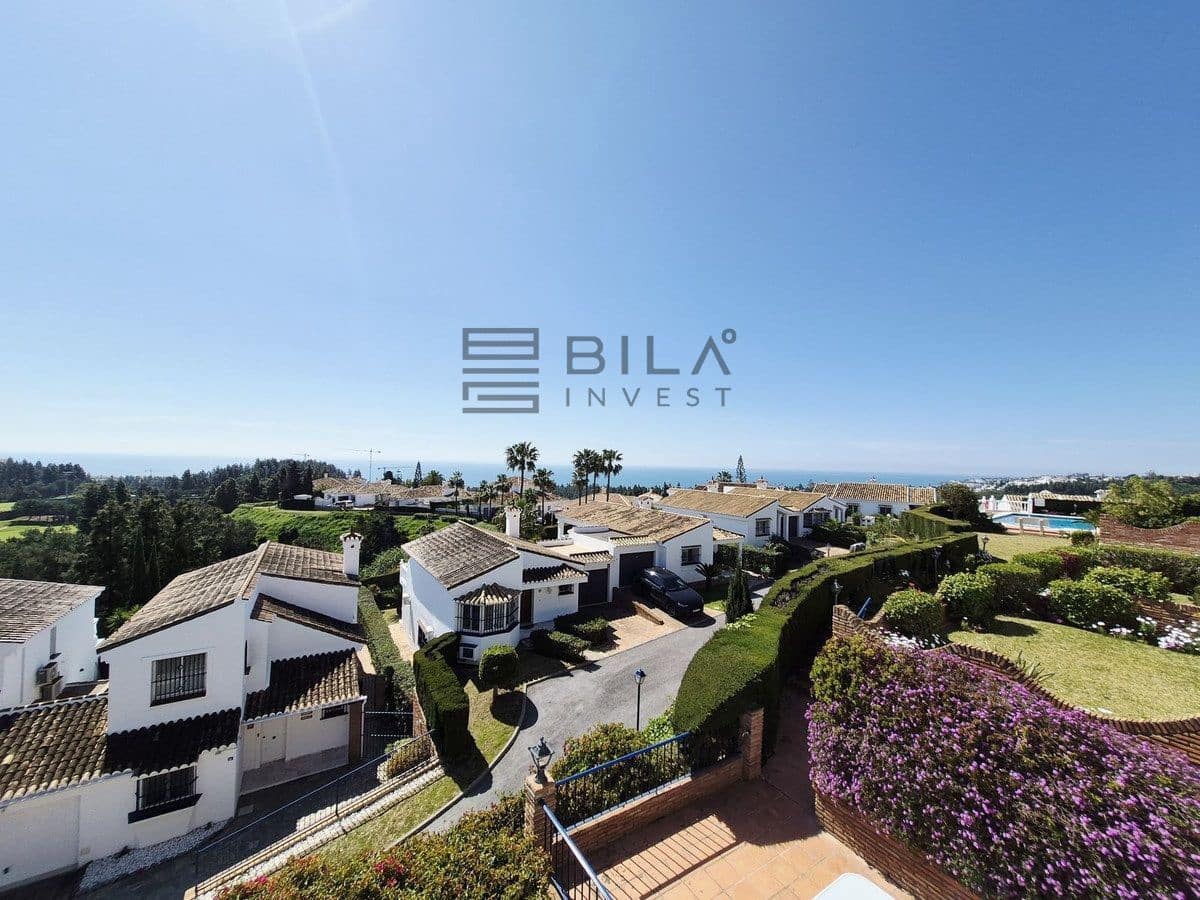 2 bedroom Penthouse for sale in El Chaparral with pool - € 385,000 (Ref: 9737755)