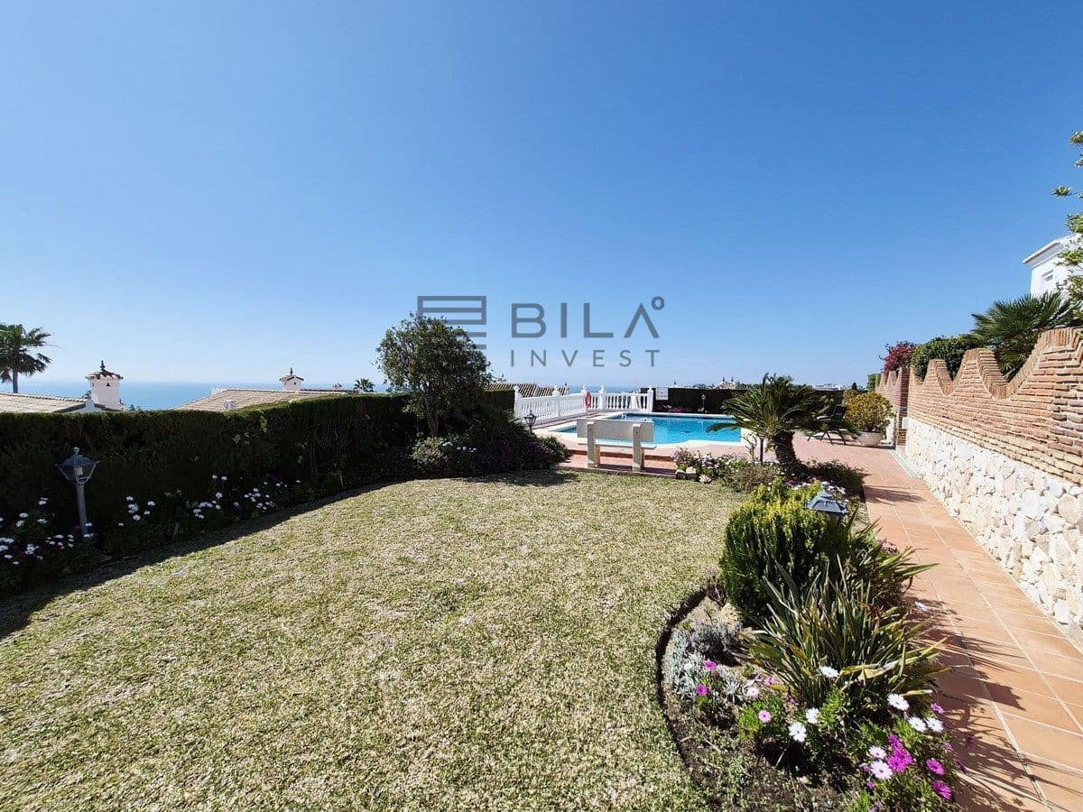 2 bedroom Penthouse for sale in El Chaparral with pool - € 385,000 (Ref: 9737755)