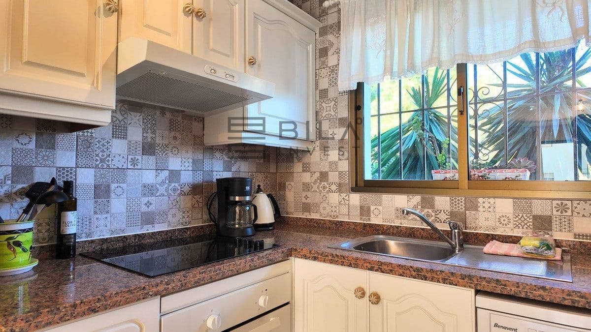 2 Zimmer Wohnung zu verkaufen in El Faro mit Pool - 258.000 € (Ref: 9737757)