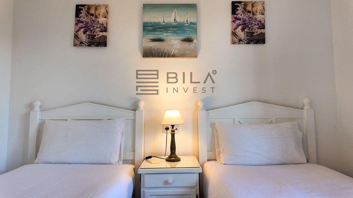 2 Zimmer Wohnung zu verkaufen in El Faro mit Pool - 258.000 € (Ref: 9737757)