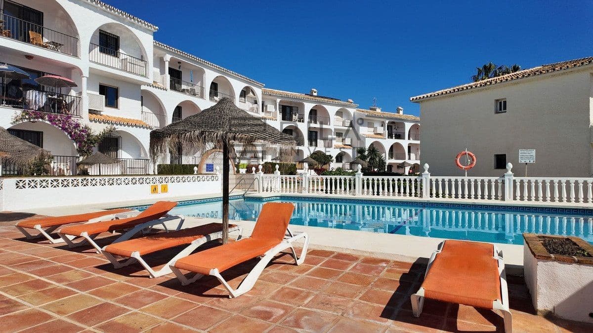 2 Zimmer Wohnung zu verkaufen in El Faro mit Pool - 258.000 € (Ref: 9737757)