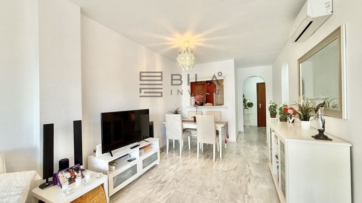 Piso de 2 habitaciones en Calahonda en venta con piscina garaje - 334.000 € (Ref: 9737760)