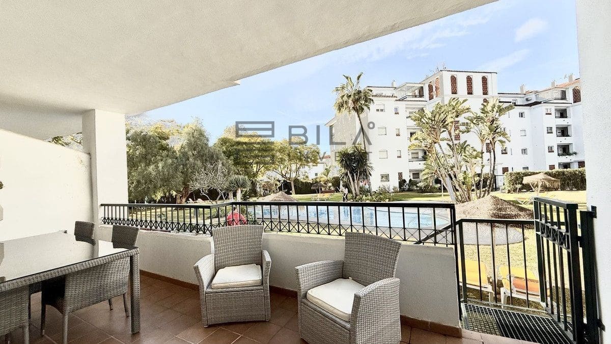 Piso de 2 habitaciones en Calahonda en venta con piscina garaje - 334.000 € (Ref: 9737760)