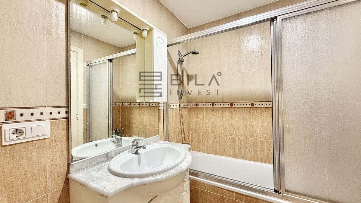 Piso de 2 habitaciones en Calahonda en venta con piscina garaje - 334.000 € (Ref: 9737760)