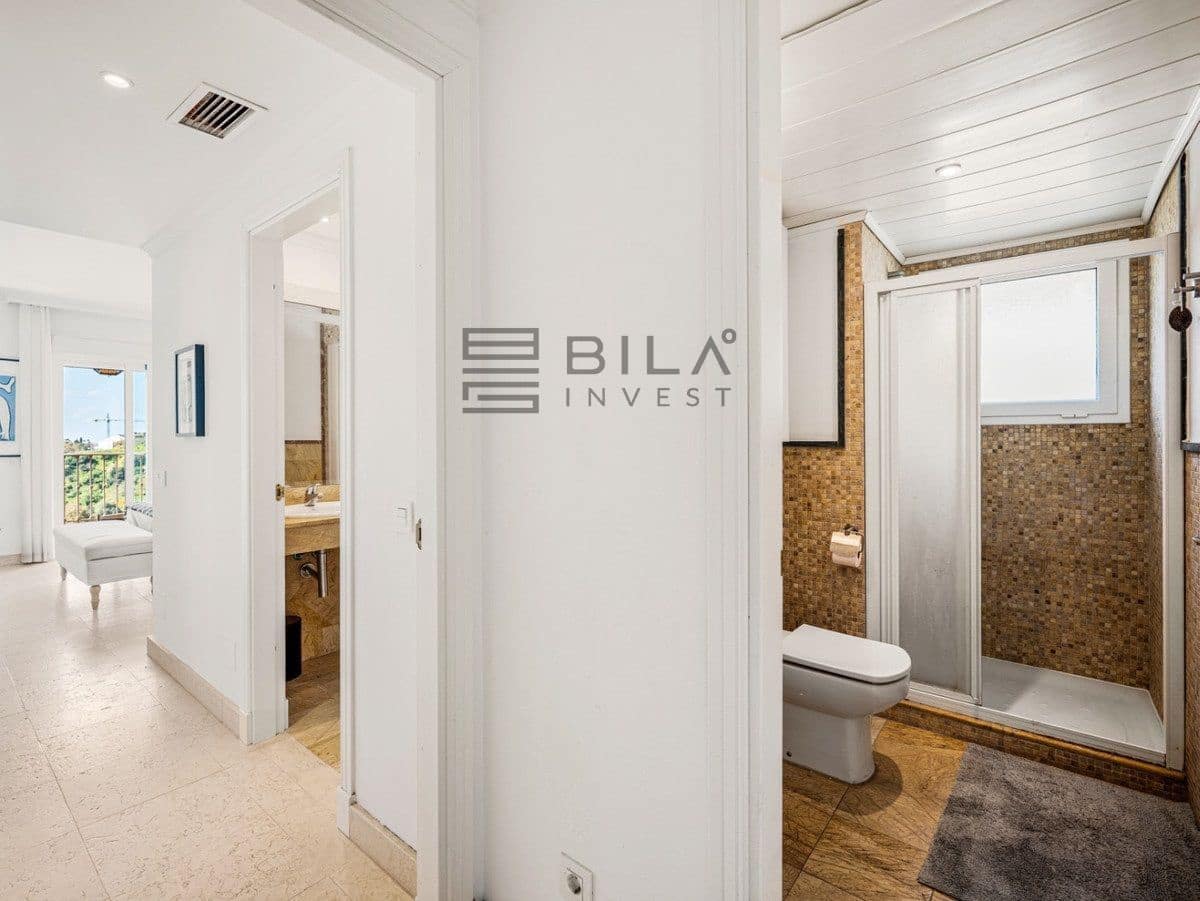 2 quarto Penthouse para venda em Torrequebrada com piscina - 525 000 € (Ref: 9737762)