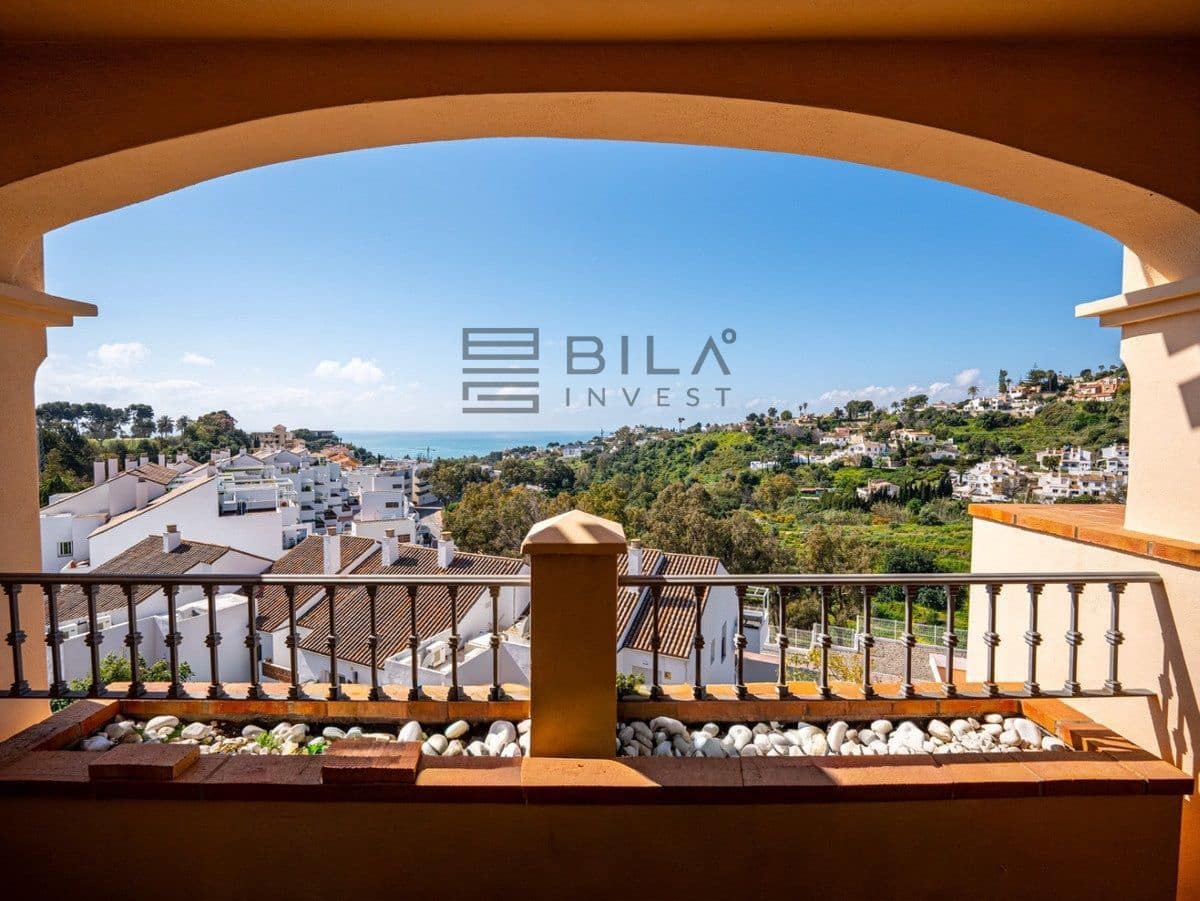 2 quarto Penthouse para venda em Torrequebrada com piscina - 525 000 € (Ref: 9737762)