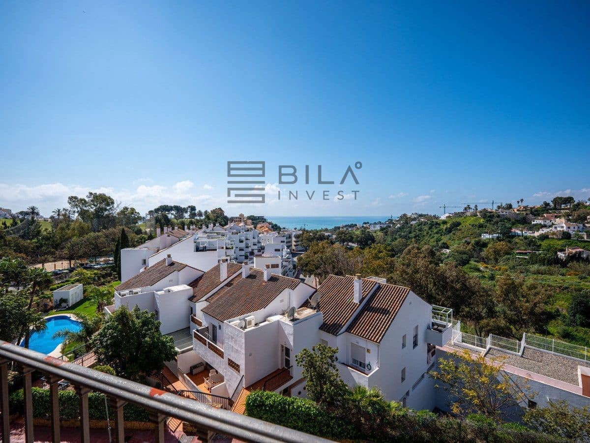 2 quarto Penthouse para venda em Torrequebrada com piscina - 525 000 € (Ref: 9737762)