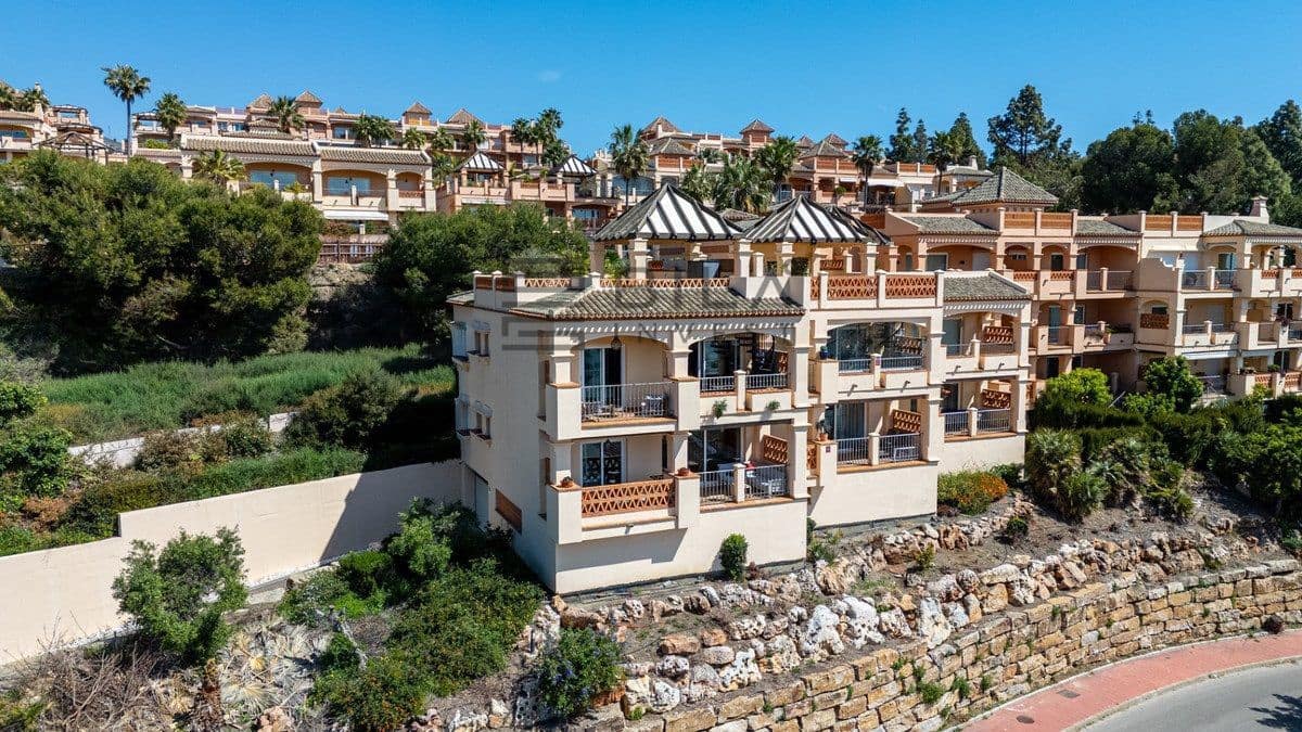 2 quarto Penthouse para venda em Torrequebrada com piscina - 525 000 € (Ref: 9737762)