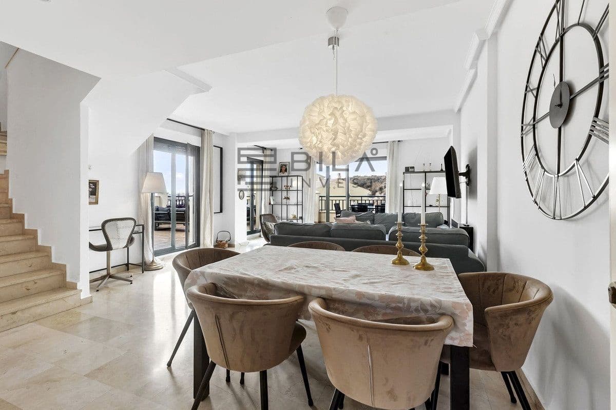 3 soveværelse Penthouse til salg i Torrequebrada med swimmingpool - € 595.000 (Ref: 9742998)