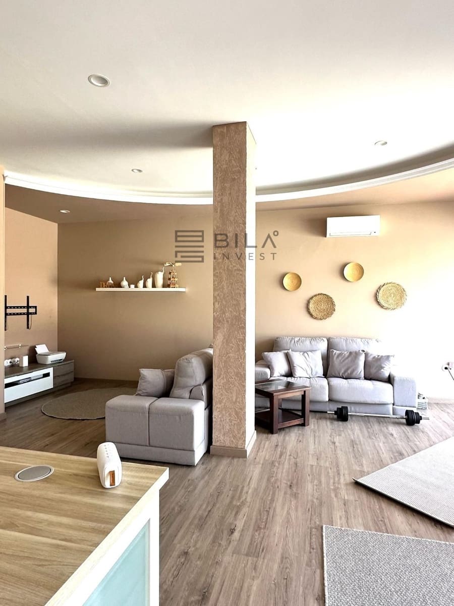 4 bedroom Townhouse for sale in Calahonda with pool garage - € 689,000 (Ref: 9742999)