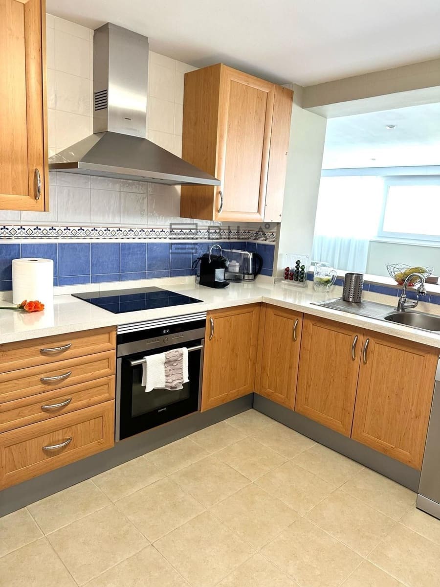 4 bedroom Townhouse for sale in Calahonda with pool garage - € 689,000 (Ref: 9742999)