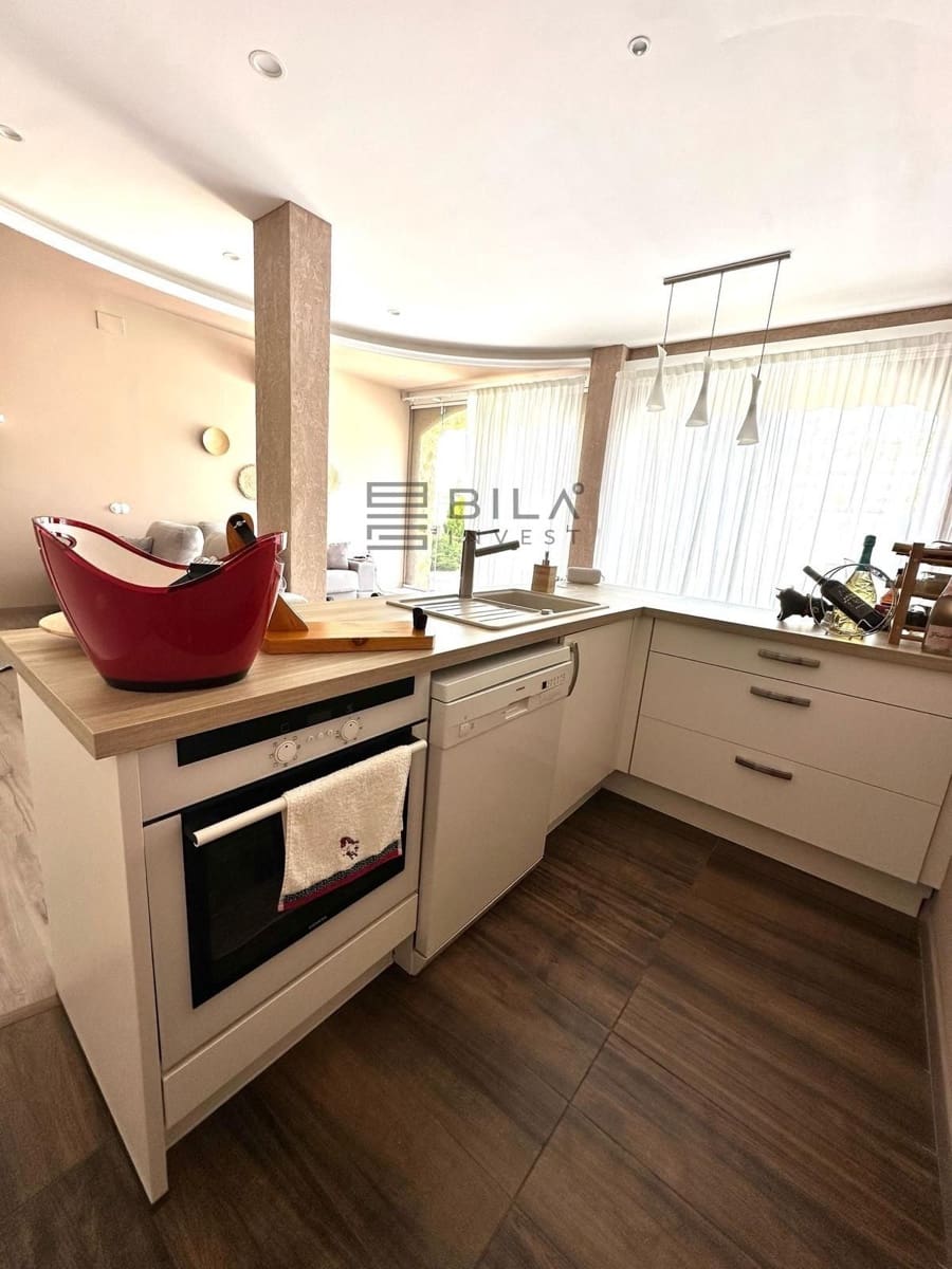 4 bedroom Townhouse for sale in Calahonda with pool garage - € 689,000 (Ref: 9742999)