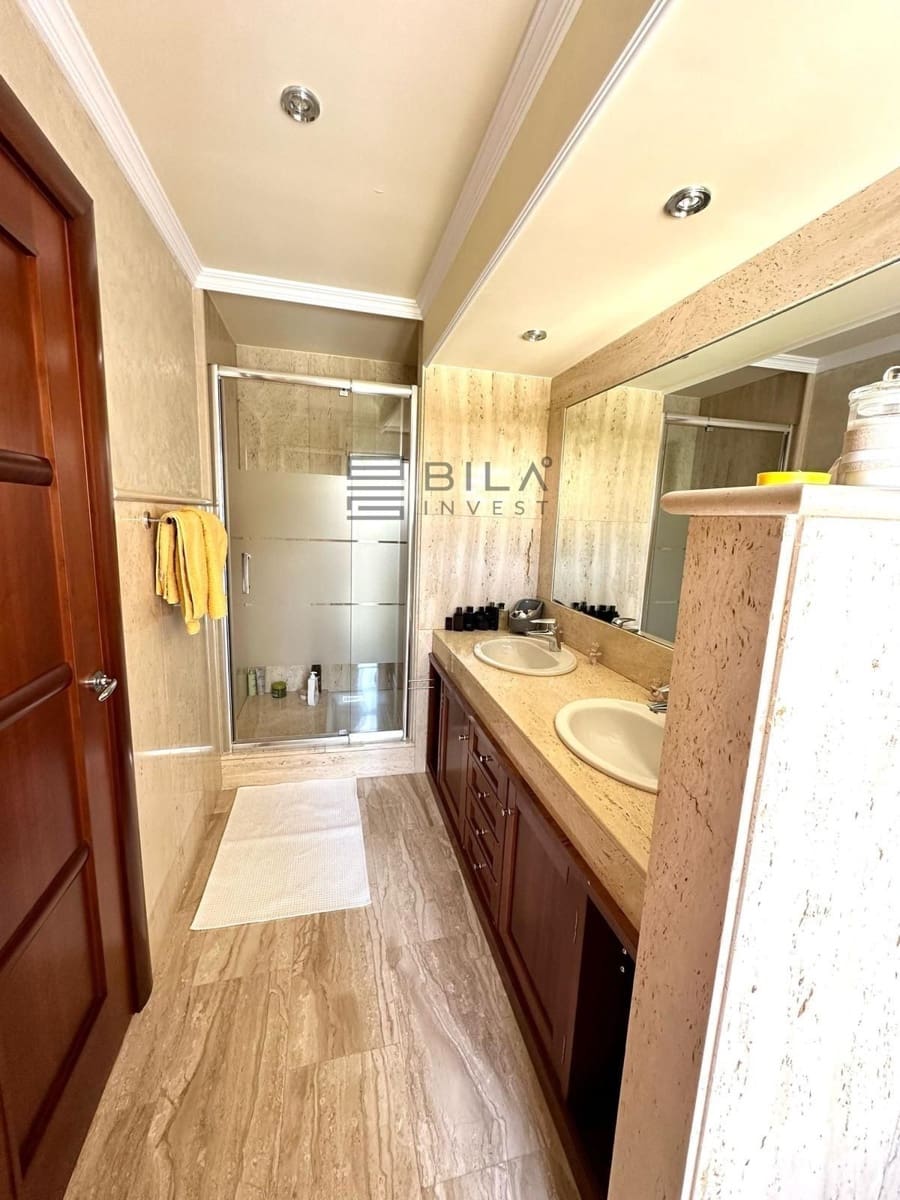 4 bedroom Townhouse for sale in Calahonda with pool garage - € 689,000 (Ref: 9742999)