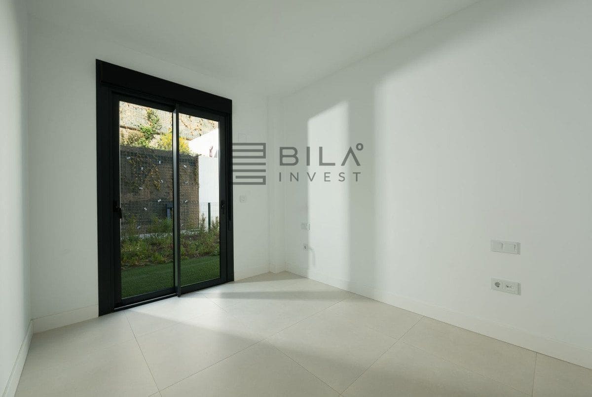 3 makuuhuone Asunto myytävänä paikassa Fuengirola mukana uima-altaan 
autotalli - 649 000 € (Ref: 9743000)