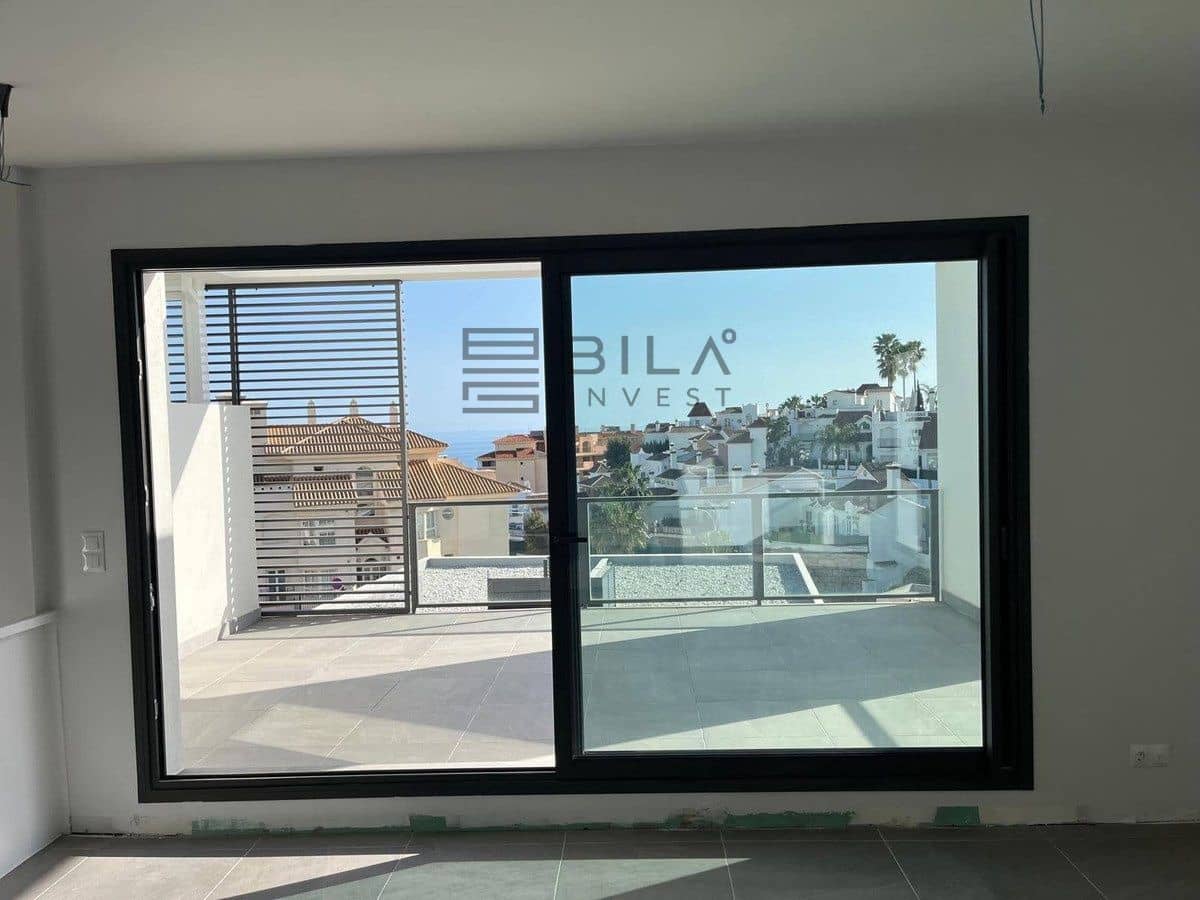 3 makuuhuone Omakotitalo myytävänä paikassa Riviera del Sol - 599 000 € (Ref: 9743003)