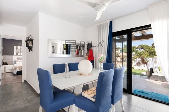 Chalet de 4 habitaciones en Calahonda, Mijas en venta con piscina - 850.000 € (Ref: 9743004)