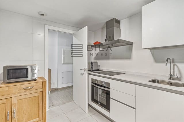 2 soveværelse Lejlighed til salg i La Cala de Mijas, Mijas med swimmingpool garage - € 350.000 (Ref: 9751496)