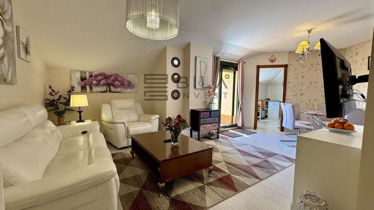 2 soverom Penthouse til salgs i Fuengirola med svømmebasseng - € 370 000 (Ref: 9751499)