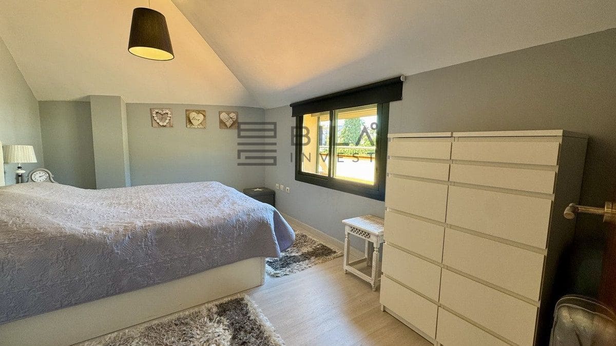 2 soverom Penthouse til salgs i Fuengirola med svømmebasseng - € 370 000 (Ref: 9751499)