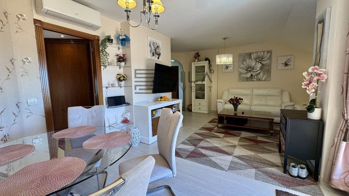 2 soverom Penthouse til salgs i Fuengirola med svømmebasseng - € 370 000 (Ref: 9751499)