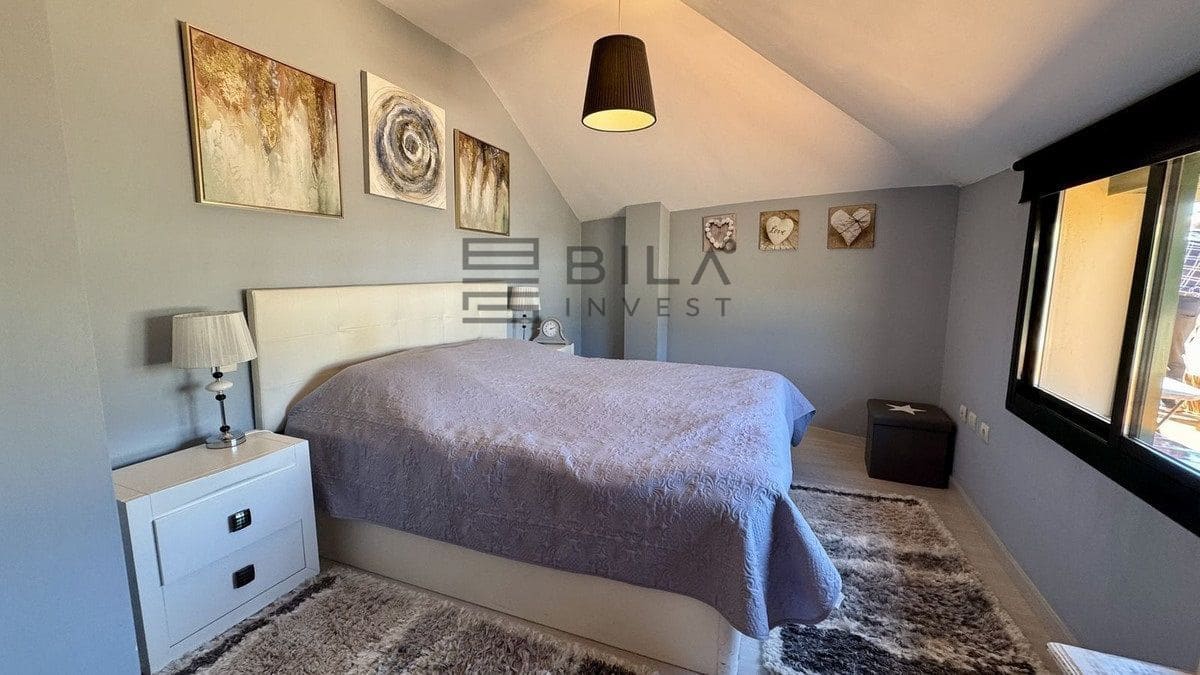 2 soverom Penthouse til salgs i Fuengirola med svømmebasseng - € 370 000 (Ref: 9751499)