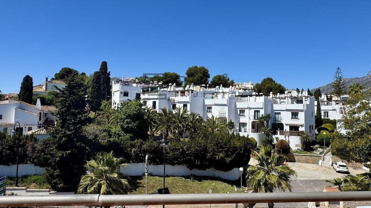 2 soverom Penthouse til salgs i Fuengirola med svømmebasseng - € 370 000 (Ref: 9751499)