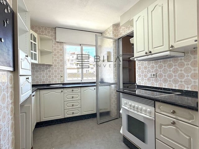 3 slaapkamer Flat te koop in Los Pacos, Fuengirola met zwembad garage - € 329.000 (Ref: 9762322)