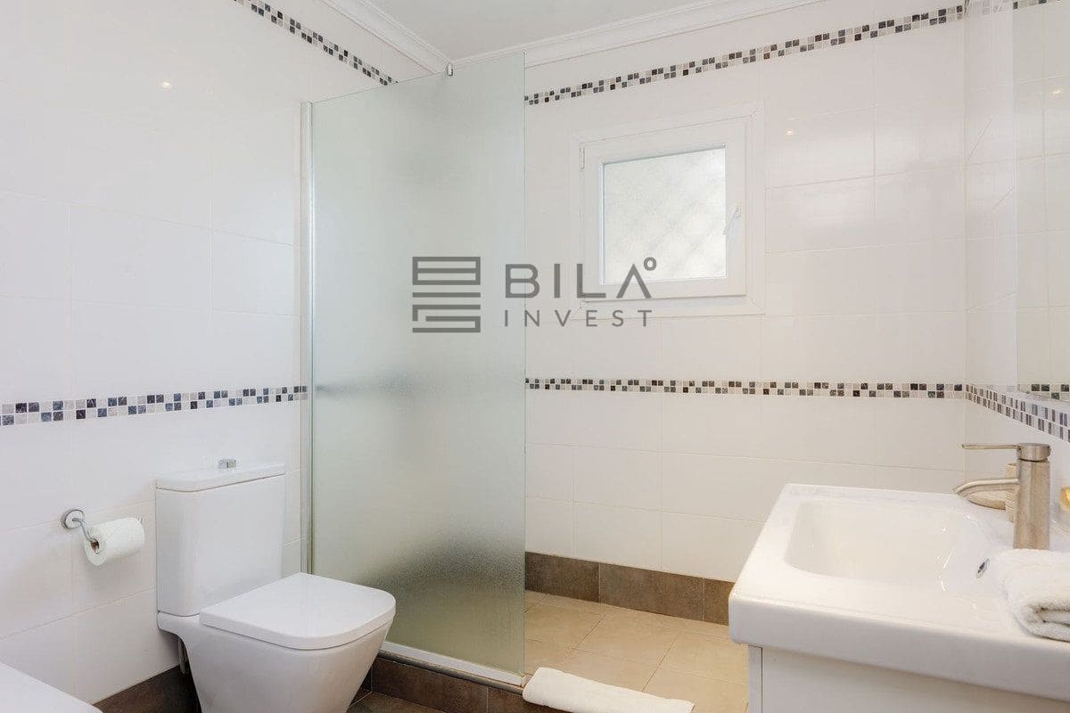 4 sypialnia Willa na sprzedaż w Mijas Golf z basenem garażem - 1 300 000 € (Ref: 9762325)