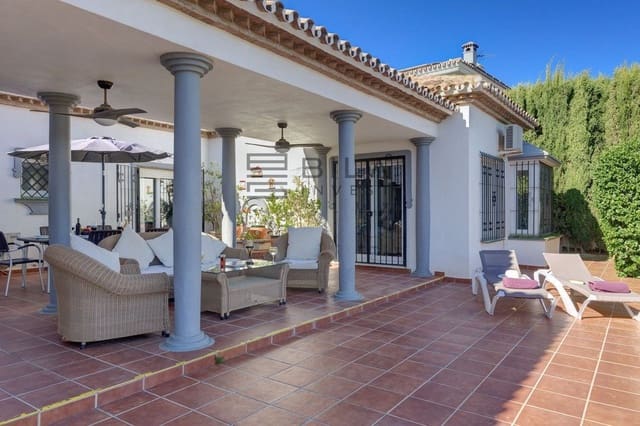 4 sypialnia Willa na sprzedaż w Mijas Golf, Mijas z basenem garażem - 1 300 000 € (Ref: 9762325)