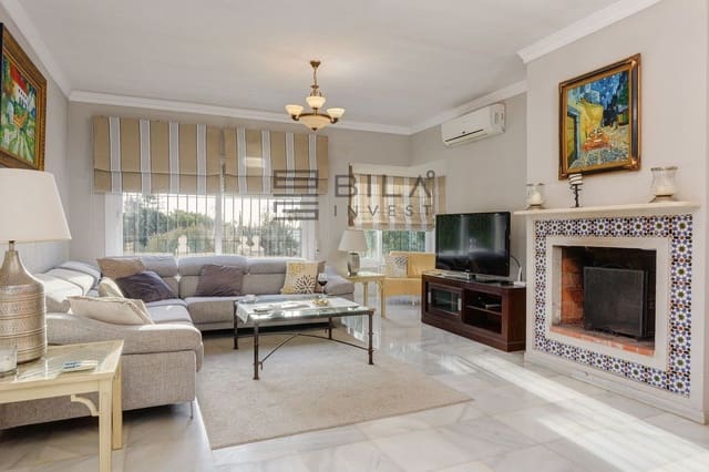 4 sypialnia Willa na sprzedaż w Mijas Golf, Mijas z basenem garażem - 1 300 000 € (Ref: 9762325)