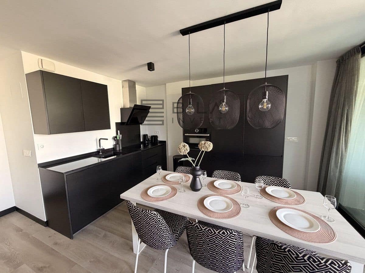 3 soveværelse Lejlighed til salg i Mijas Costa med swimmingpool garage - € 385.000 (Ref: 9772566)