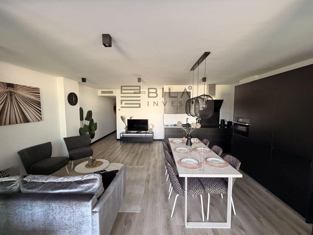 3 soveværelse Lejlighed til salg i Mijas Costa med swimmingpool garage - € 385.000 (Ref: 9772566)