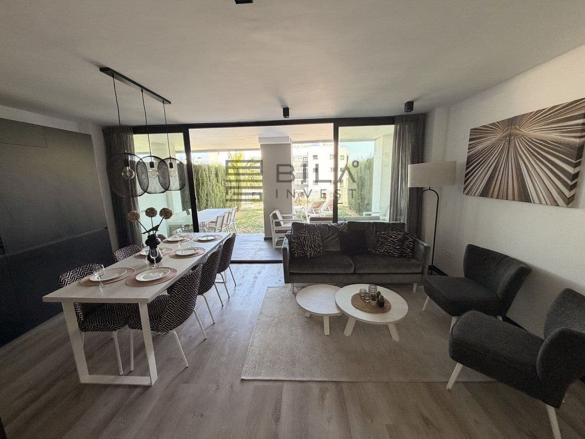 3 soveværelse Lejlighed til salg i Mijas Costa med swimmingpool garage - € 385.000 (Ref: 9772566)