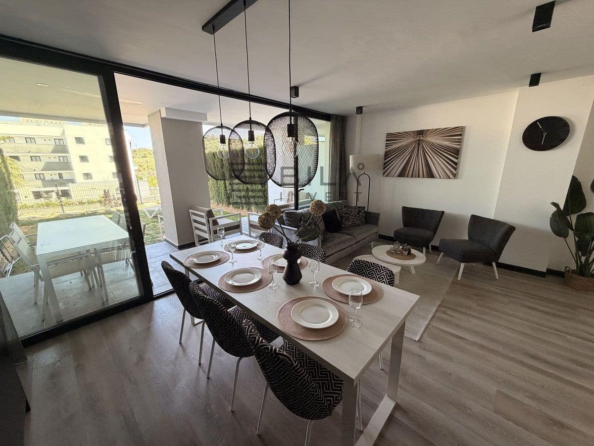 3 soveværelse Lejlighed til salg i Mijas Costa med swimmingpool garage - € 385.000 (Ref: 9772566)