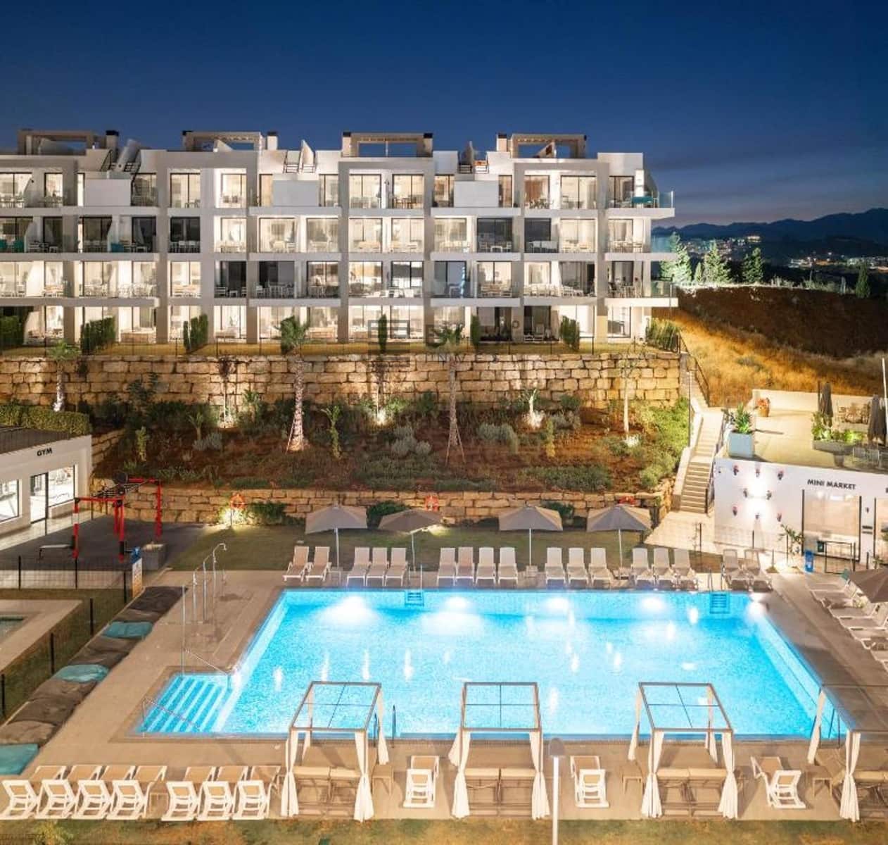 3 soveværelse Lejlighed til salg i Mijas Costa med swimmingpool garage - € 385.000 (Ref: 9772566)