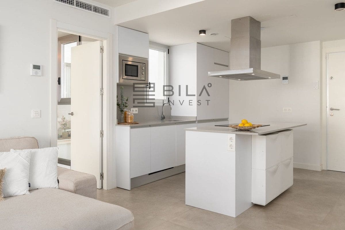 3 slaapkamer Penthouse te koop in Benalmadena Costa met zwembad - € 795.000 (Ref: 9772567)