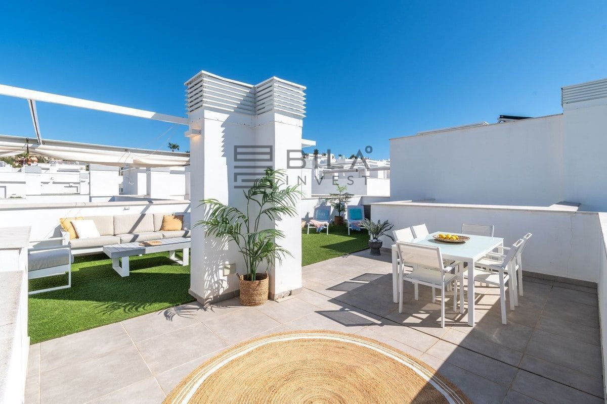3 slaapkamer Penthouse te koop in Benalmadena Costa met zwembad - € 795.000 (Ref: 9772567)