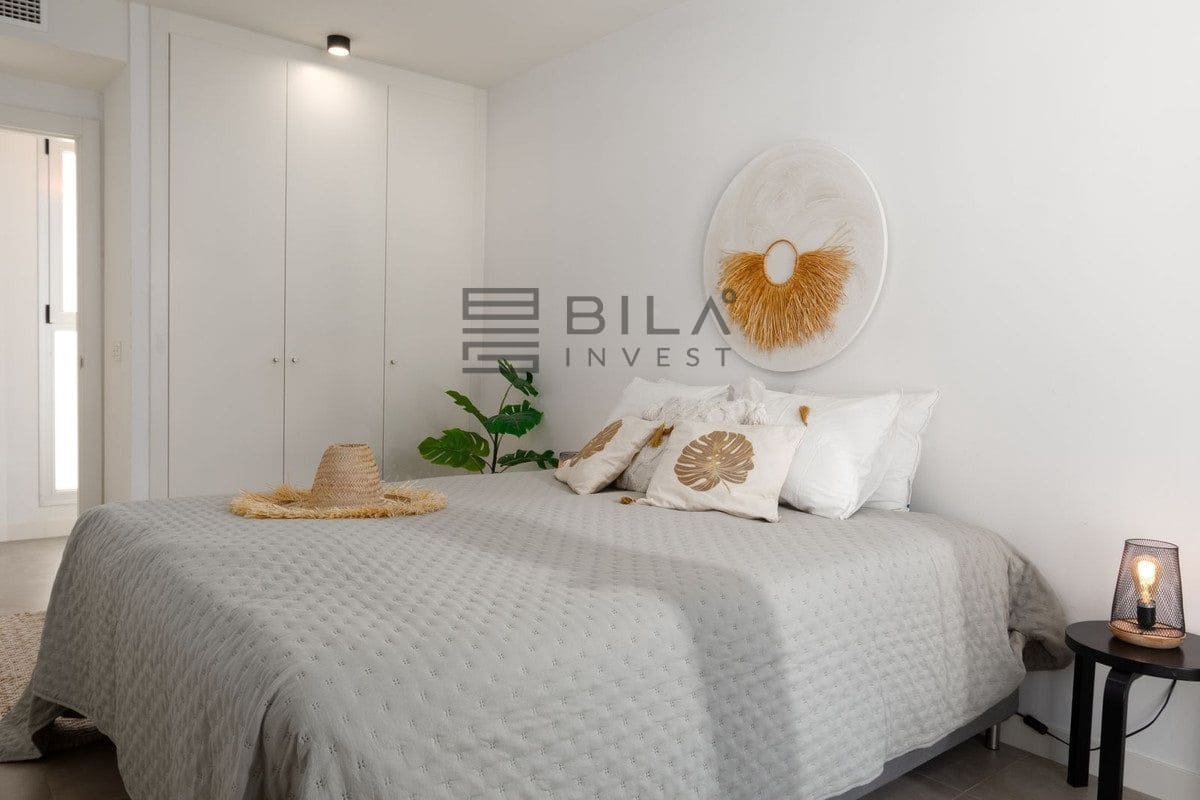 3 slaapkamer Penthouse te koop in Benalmadena Costa met zwembad - € 795.000 (Ref: 9772567)