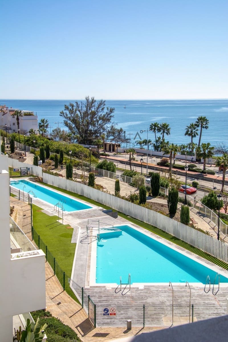3 slaapkamer Penthouse te koop in Benalmadena Costa met zwembad - € 795.000 (Ref: 9772567)