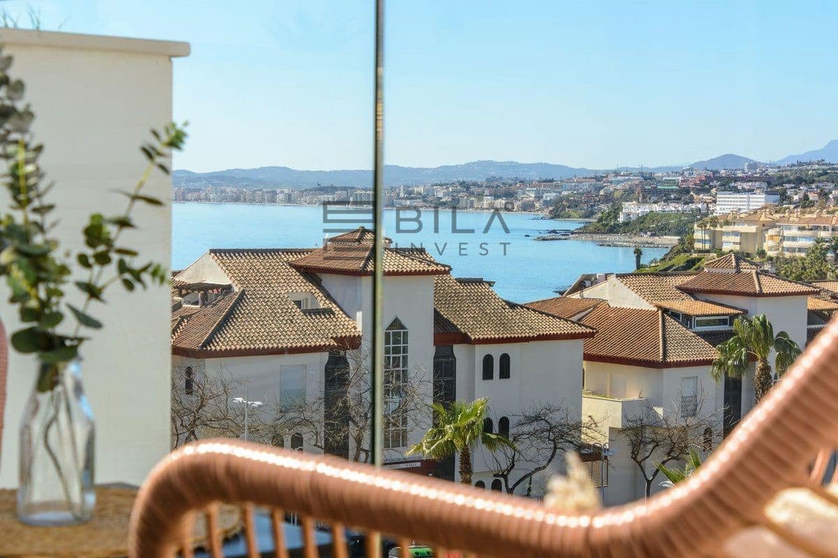 3 slaapkamer Penthouse te koop in Benalmadena Costa met zwembad - € 795.000 (Ref: 9772567)