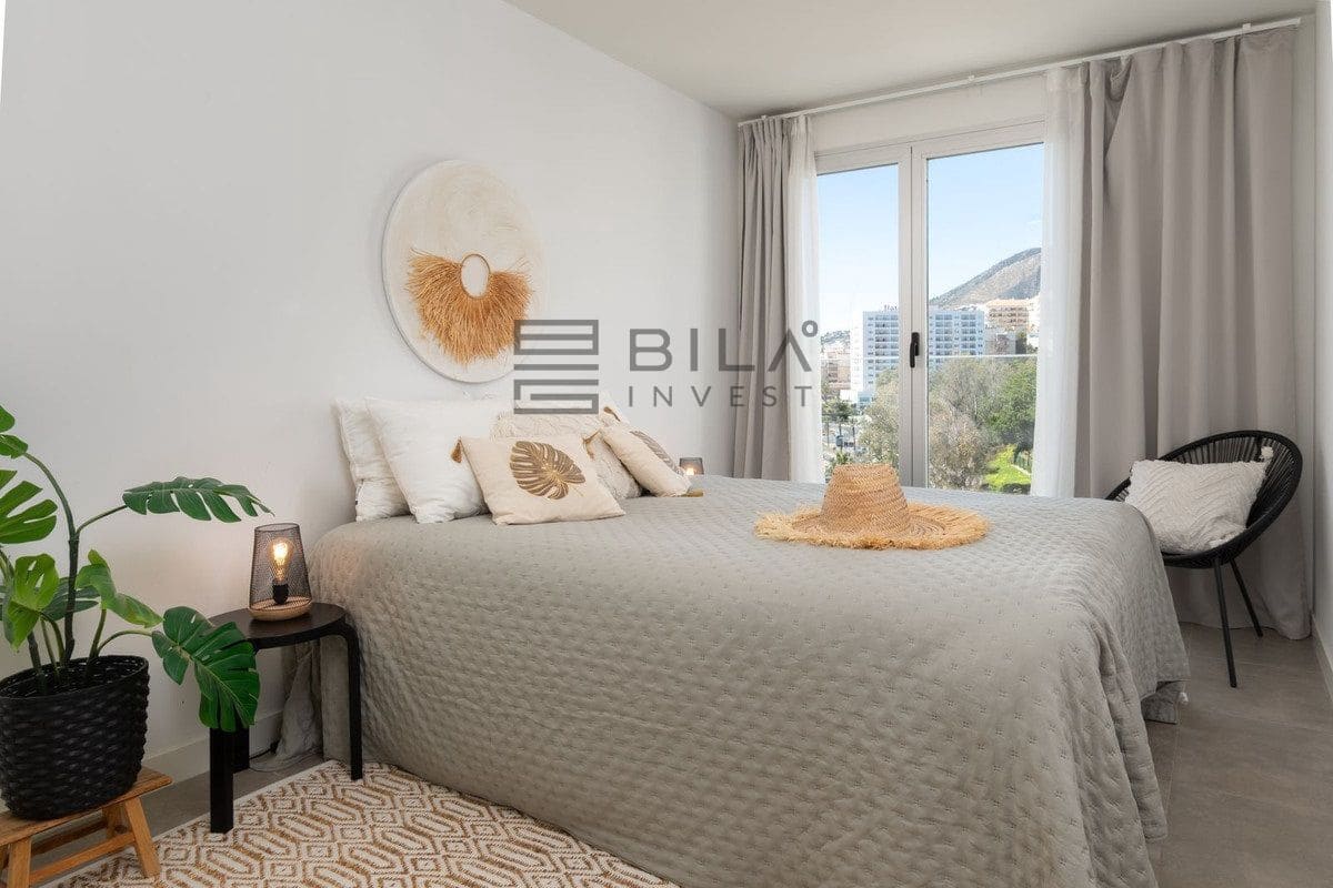 3 slaapkamer Penthouse te koop in Benalmadena Costa met zwembad - € 795.000 (Ref: 9772567)