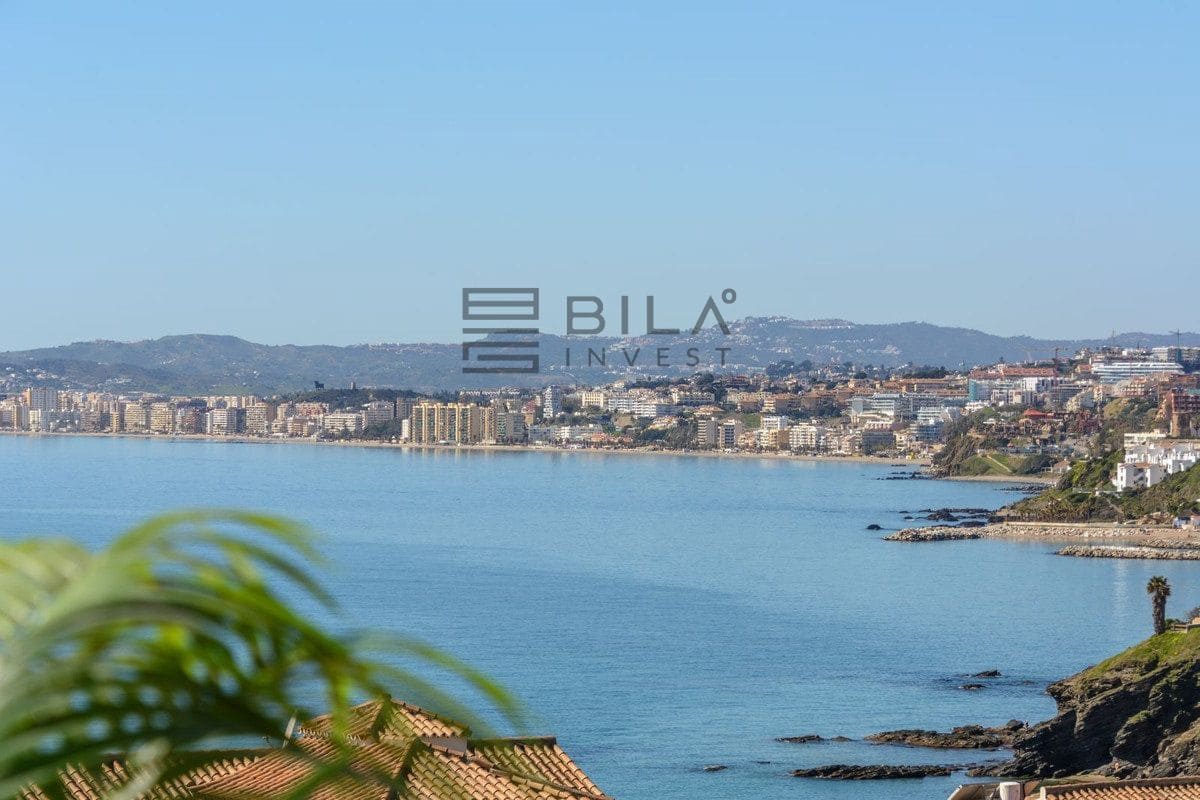 3 slaapkamer Penthouse te koop in Benalmadena Costa met zwembad - € 795.000 (Ref: 9772567)