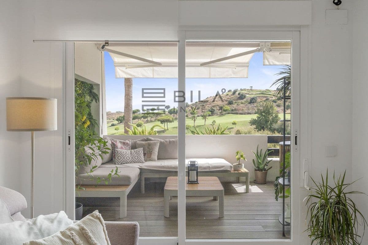 2 soveværelse Lejlighed til salg i La Cala de Mijas med swimmingpool garage - € 295.000 (Ref: 9772568)