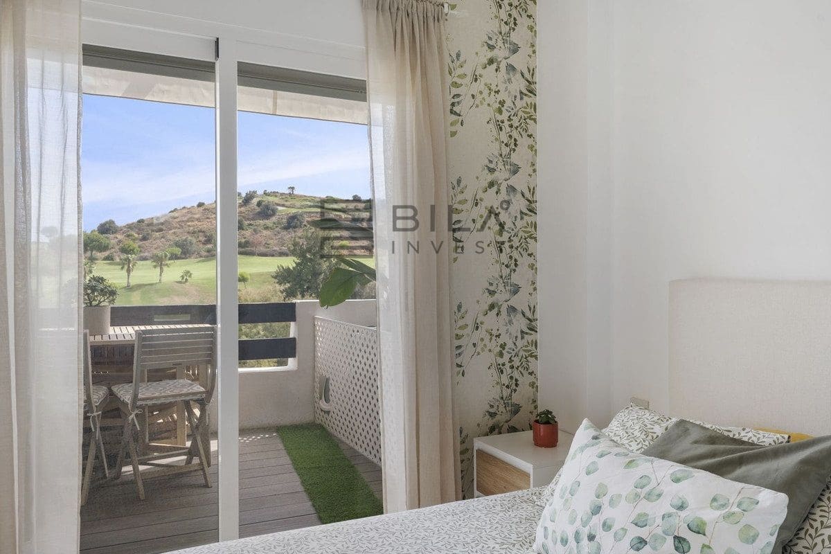 2 soveværelse Lejlighed til salg i La Cala de Mijas med swimmingpool garage - € 295.000 (Ref: 9772568)