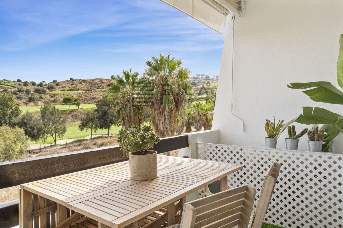 2 soveværelse Lejlighed til salg i La Cala de Mijas med swimmingpool garage - € 295.000 (Ref: 9772568)